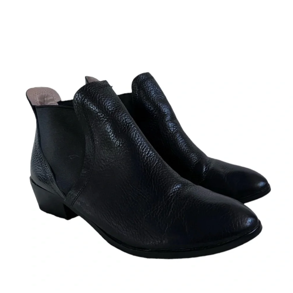 Splendid Black Pebbled Leather Pull On Ankle Boot Size 9.5